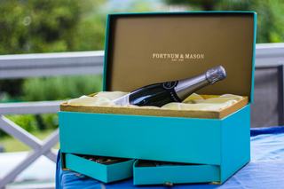 Un coffret cadeau de vins haut de gamme